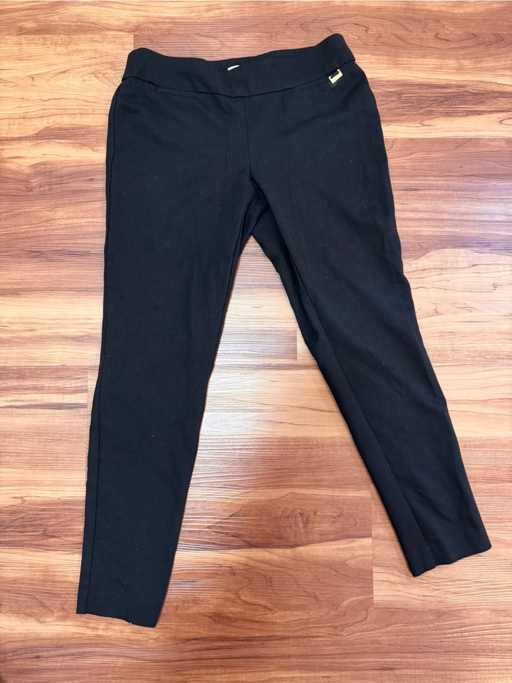 Anne Klein Black Stretch Leggings with Gold Accent